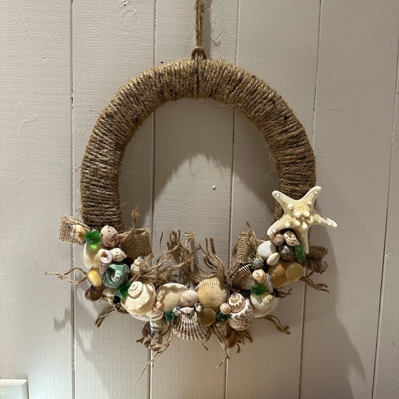 shell crown - Picture 1 of 2